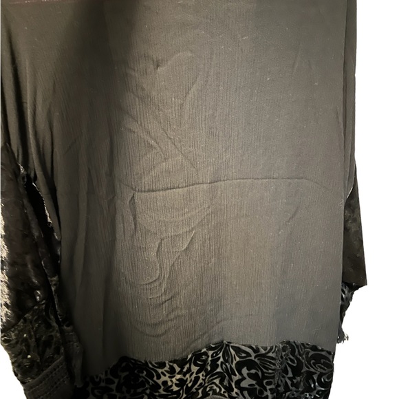 Knox Rose Sz M, black multi textured jacket. - Picture 2 of 4